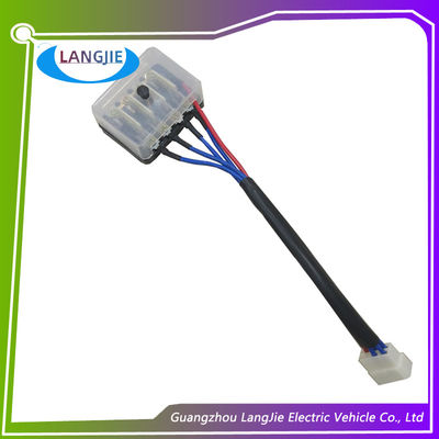 قطعات الکتریکی گلف کارتن عملکرد برای جعبه فیوز سخت گیری بالا گلف کارتن الکتریکی